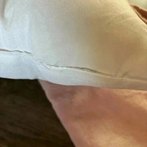 Juicy Couture Home Pink White Gold Accent Pillow and Two Standard Pillow Shams - Picture 9 of 11